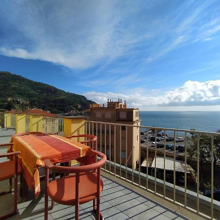 Monia House Sea View Apartment เลวานโต ภายนอก รูปภาพ