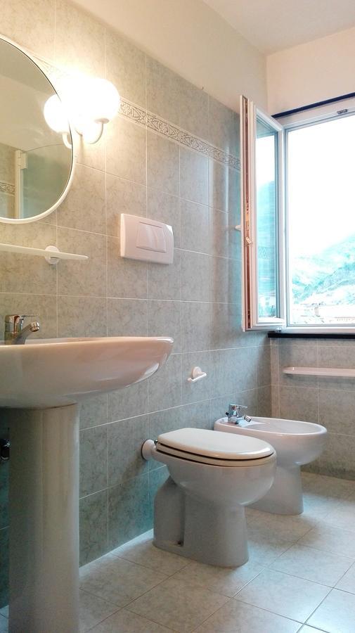 Monia House Sea View Apartment เลวานโต ภายนอก รูปภาพ
